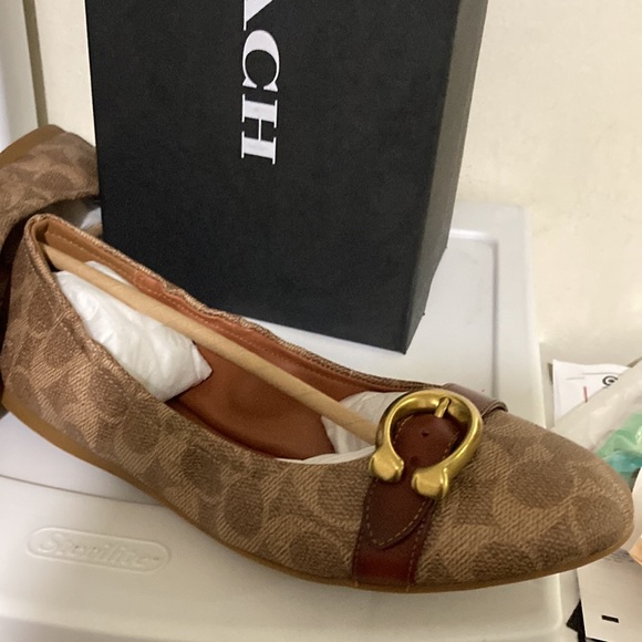 Coach Statonbelt signature buckle coated canvas tan rust leather trim flats - Picture 4 of 8
